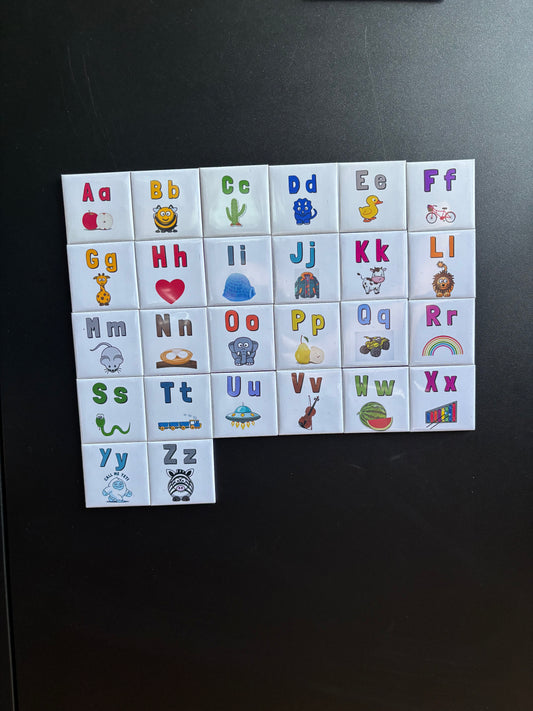 Vrolijke alfabet magneten – Leren wordt een spelletje! ByMVcrafts