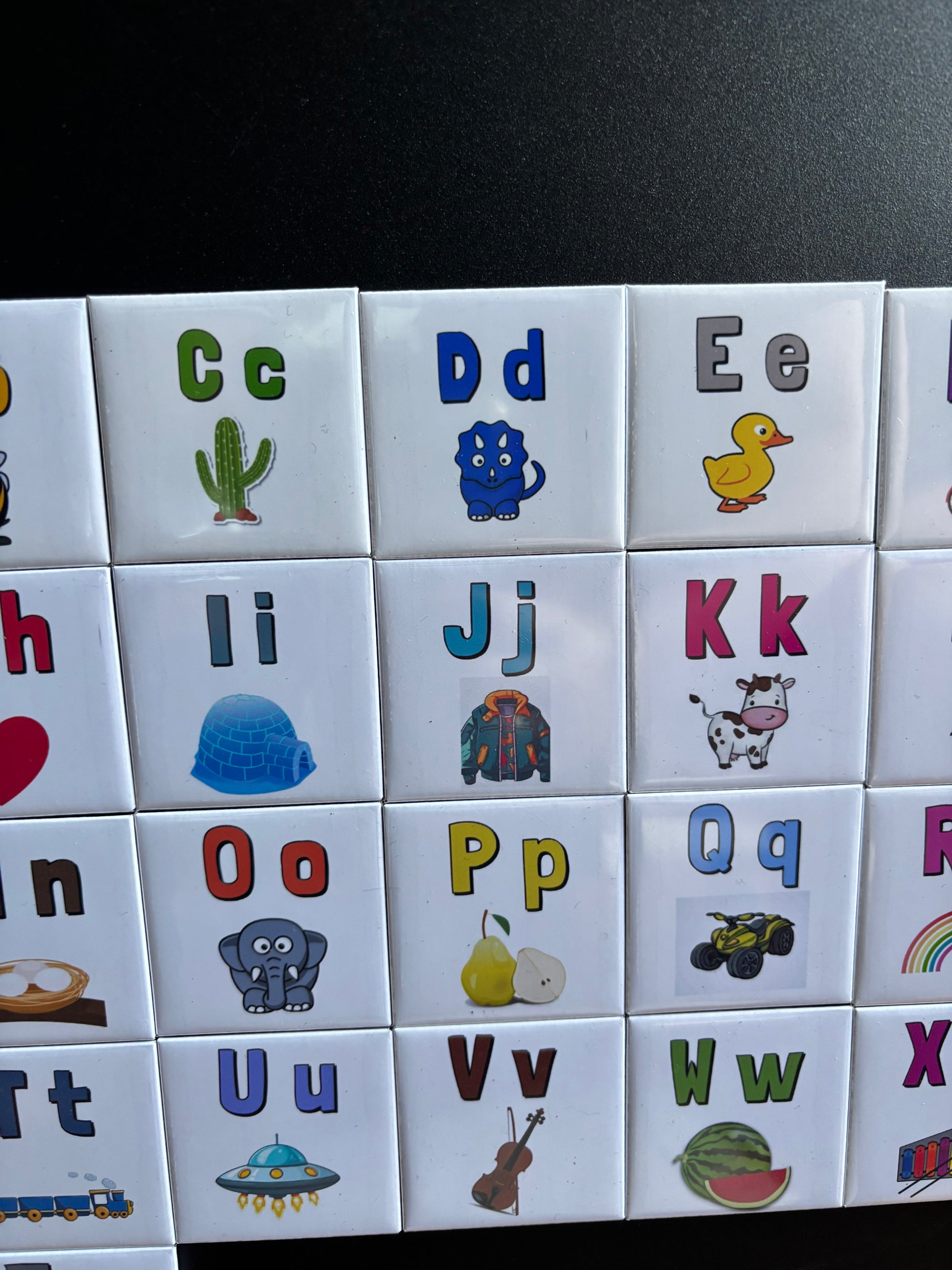 Vrolijke alfabet magneten – Leren wordt een spelletje! ByMVcrafts