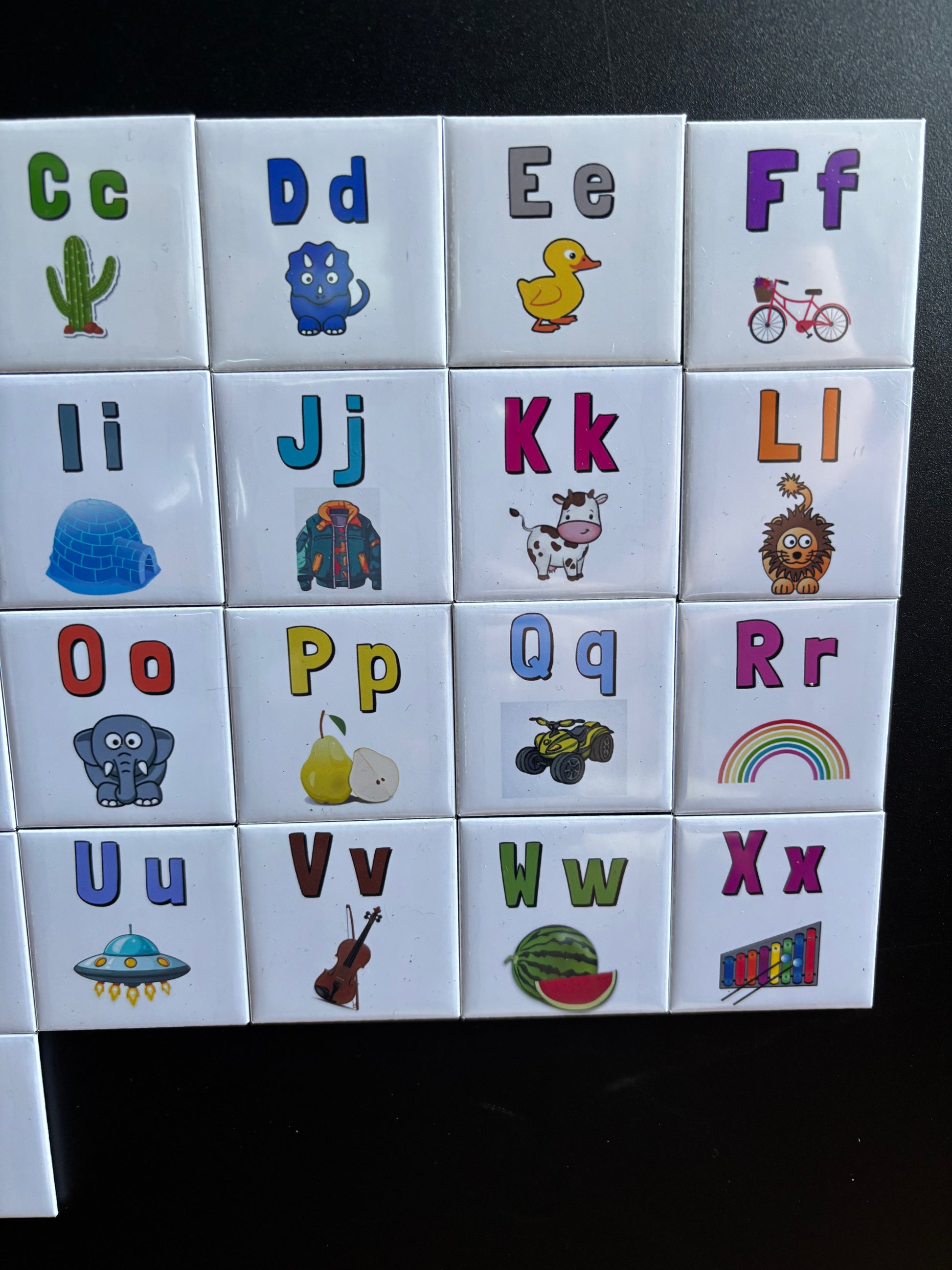 Vrolijke alfabet magneten – Leren wordt een spelletje! ByMVcrafts