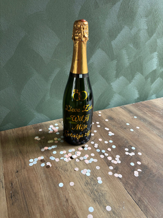 Sticker champagnefles – “Lieve zus, wil jij mijn getuige zijn?” ByMVcrafts